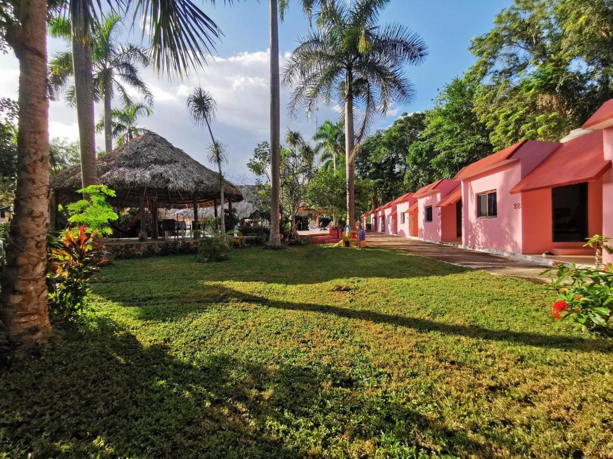 Hotel Doralba Inn Chichen Exterior photo